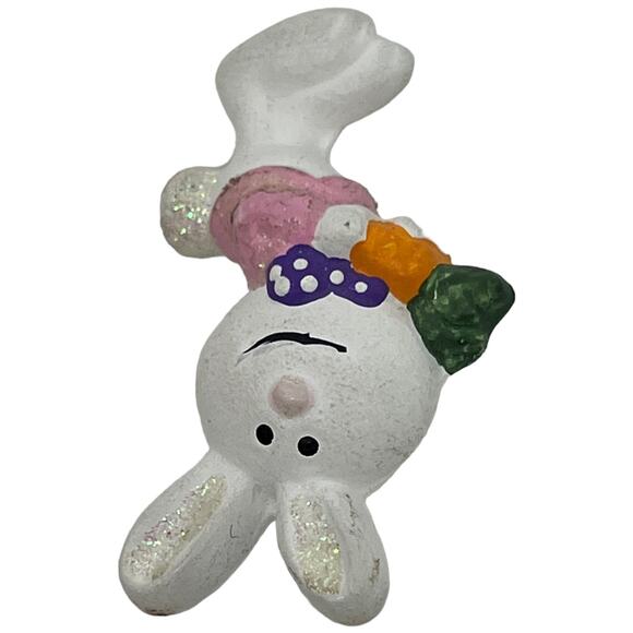 Vintage Bunny Easter Pin, Good Condition, 1.5" x 1.25" - Picture 4 of 6